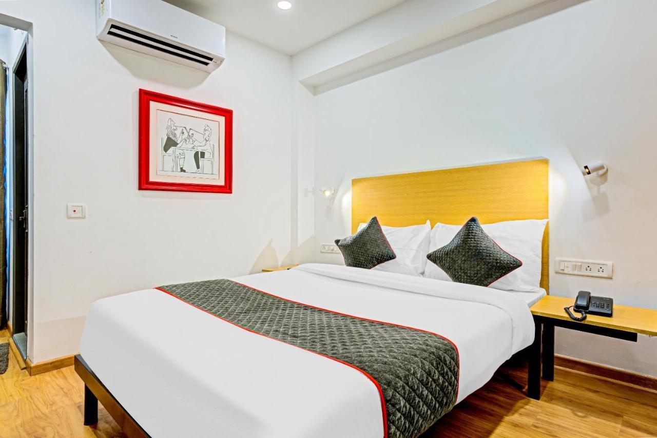 Hotel Oyo Townhouse 74871 Thoraipakkam Chennai Exterior foto